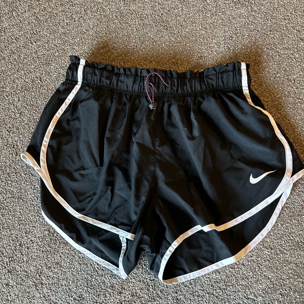 Women's Size L Nike Shorts